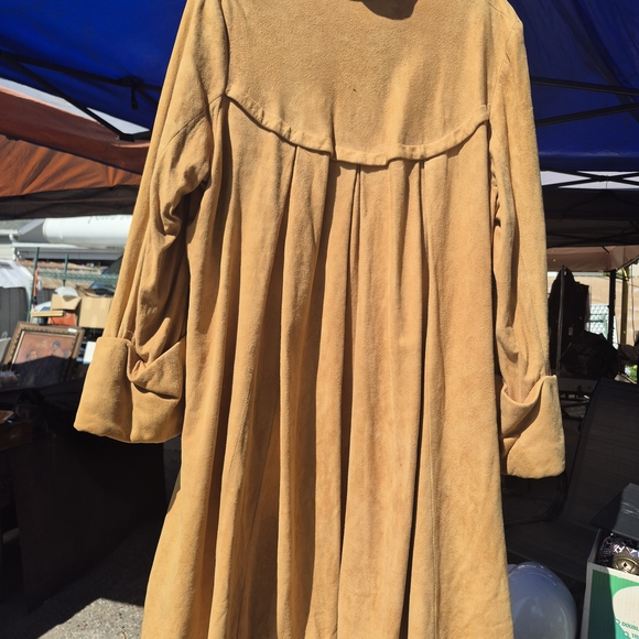 Women's Tan Coat - Picture 3 of 10